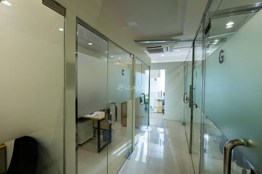 Office in North Riyadh，Al Arid 2000 SAR - 87819707