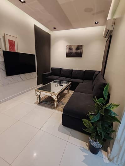 1 Bedroom Flat for Rent in East Riyadh, Riyadh - Apartment in East Riyadh，Ghirnatah 1 bedroom 3500 SAR - 87812499