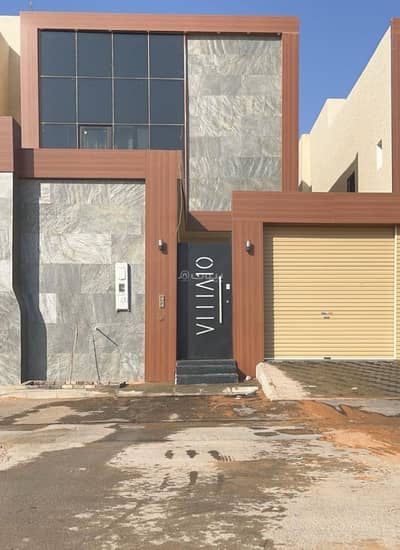 5 Bedroom Villa for Sale in East Riyadh, Riyadh - Villa for sale on Street 20