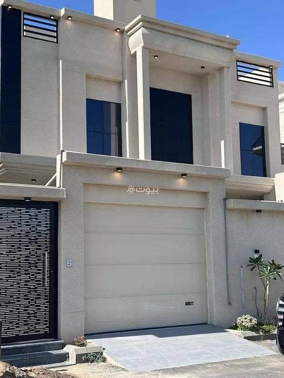 Villa For Sale in Al Iskan District, Khamis Mushait