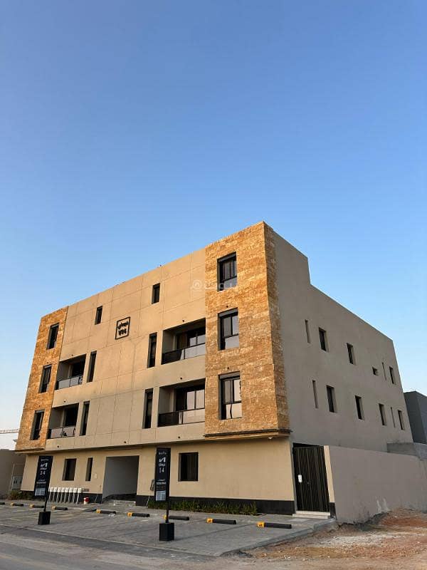 بنت هاوس للبيع في حي الملقا