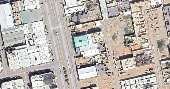 معرض  للبيع في السليمانية، عنيزة - للبيع صالات تجارية و عمارة سكنية بحي الصناعية بعنيزة