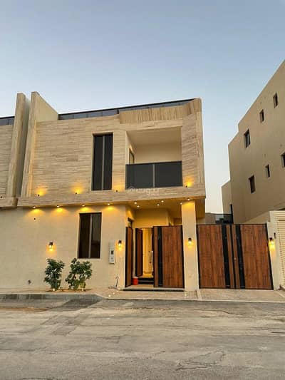 6 Bedroom Villa for Sale in West Riyadh, Riyadh - 6-bedroom villa for sale in Al Mahdiyah, with an actual area of 215 meters.