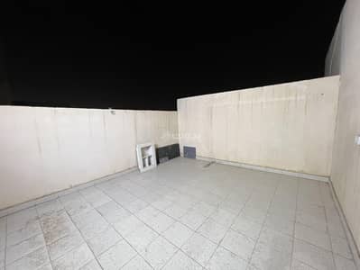 3 Bedroom Floor for Sale in East Riyadh, Riyadh - Townhouse for sale in Al-Monseiah