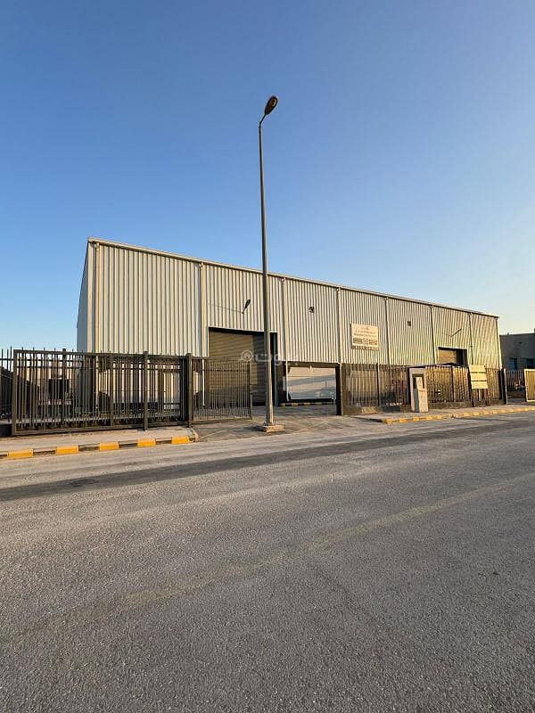 مستودع للإيجار - حي المصفاة