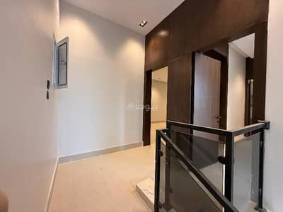 دور 4 غرف نوم للبيع في شرق الرياض، الرياض - للبيع دور علوي بنتهاوي حي قرطبه