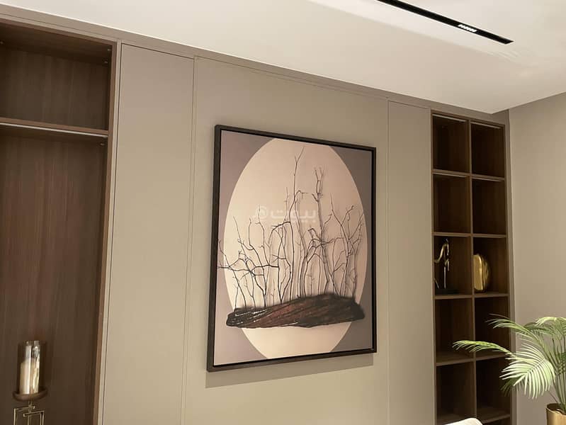 For rent, a luxurious furnished apartment.