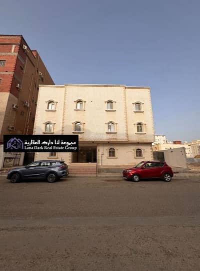 11 Bedroom Residential Building for Sale in North Jeddah, Jeddah - Residential building for sale in Al Rayyan, Jeddah