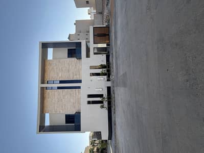 فیلا 4 غرف نوم للبيع في غرب الرياض، الرياض - فيلا تجمع الجمال والبساطة