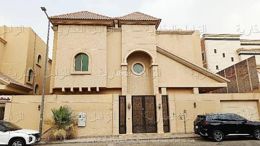 7 Bedroom Villa for Rent in West Riyadh, Riyadh - Villa for rent on Al-Hadhira Street, Al-Muadhar neighborhood, Riyadh City, Riyadh Region