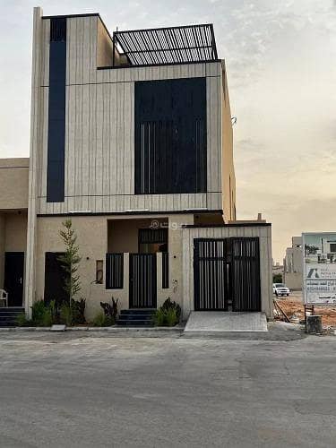 7 Bedroom Villa for Sale in West Riyadh, Riyadh - Villa For Sale in Al Mahdiyah, Riyadh