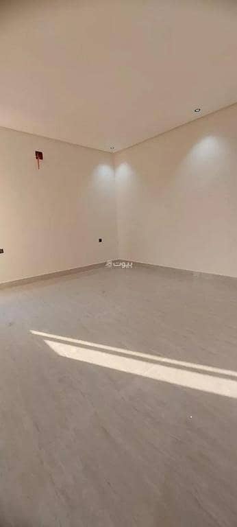 دور 7 غرف نوم للبيع في غرب الرياض، الرياض - دور للبيع في شارع زياد بن طارق, حي العوالي, مدينة الرياض, منطقة الرياض