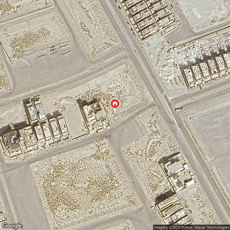 ارض للبيع شارع 20