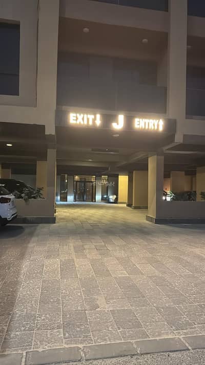 4 Bedroom Flat for Rent in Al Shulah, Dammam - Apartment for rent in Al-Shulah, Dammam