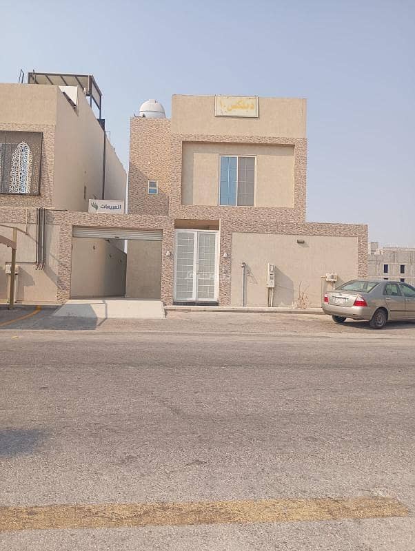 للبيع فيلا في الدمام حي الضباب