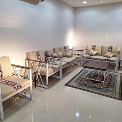 2 Bedroom Flat for Rent in Riyadh - Two-bedroom apartment, a living room and a living room
