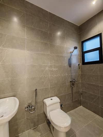 3 Bedroom Floor for Sale in East Riyadh, Riyadh - Floor For Sale in Al Rimal