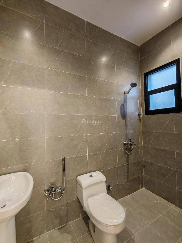 Floor For Sale in Al Rimal