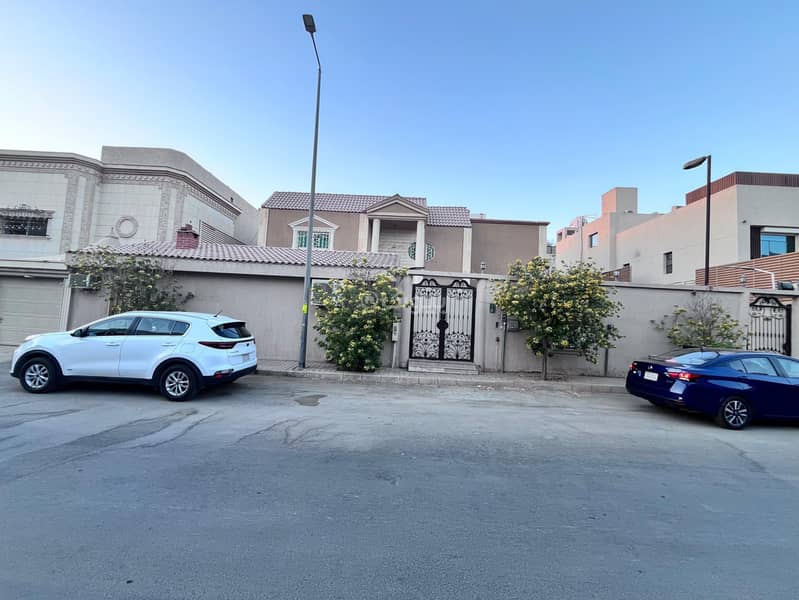 Villa for sale in Al-Wadi neighborhood