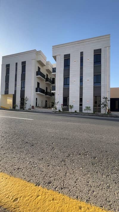 غرفة  للايجار في غرب الرياض، الرياض - استديو مع سطح للايجتر