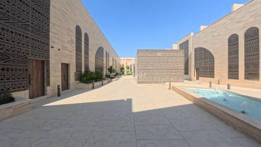 فیلا 2 غرفة نوم للايجار في شمال الرياض، الرياض - ساتل في بوابة طويق – فيلا غرفتين نوم مع تيراس