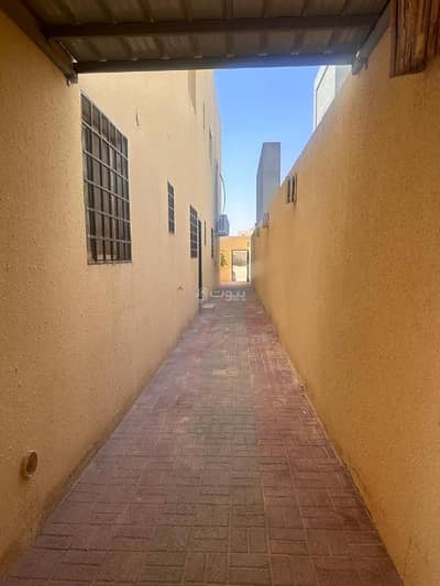 4 Bedroom Apartment for Rent in Dhahrat Al Awdat Gharb, Al Diriyah - Al Diriyah is the home of oud.