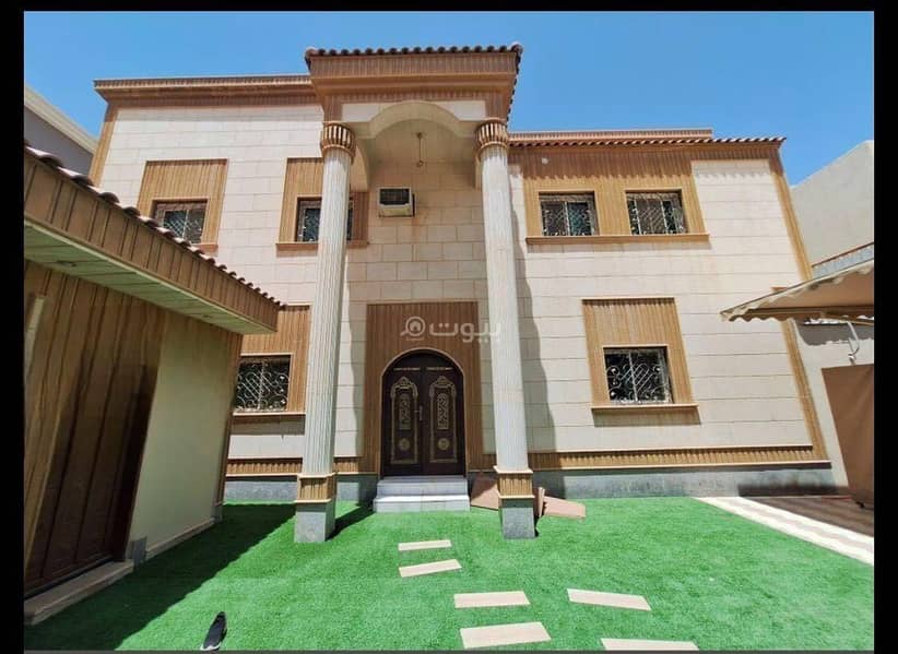 فيلا ممتازة بحي اشبيليا ٥٢٥ م