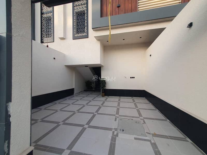 طابق للبيع في حي النوارة
