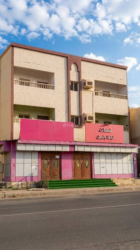 عـمـارة تـجـاريــة سـكـنـيـة بالقنفذة ( بدخل ممتاز ) للـبـيـع