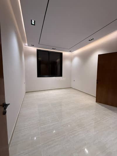 دور 3 غرف نوم للبيع في شرق الرياض، الرياض - دور للبيع