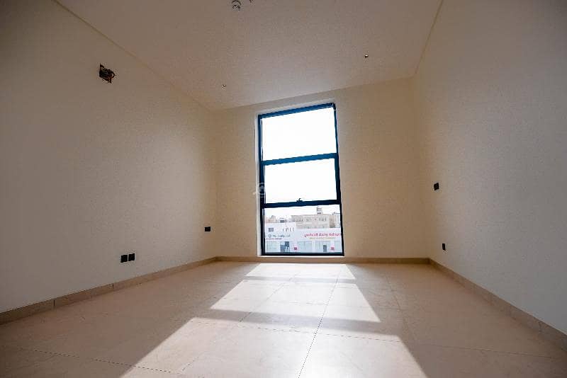 شقة مميزة 3 غرف بمساحة 139م مع سطح 222م شقة مميزة 3 غرف بمساحة 139م مع سطح 222م