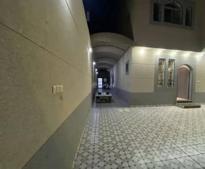 10 Bedroom Villa for Sale in East Riyadh, Riyadh - فيلا للبيع في شارع إسماعيل الصقلي, حي الرمال, مدينة الرياض, منطقة الرياض