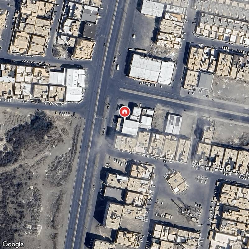 For rent, an upper hall on the Al-Muhala road. For rent, an upper hall on the Al-Muhala road.