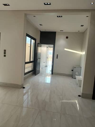 5 Bedroom Floor for Sale in South Riyadh, Riyadh - Badr District