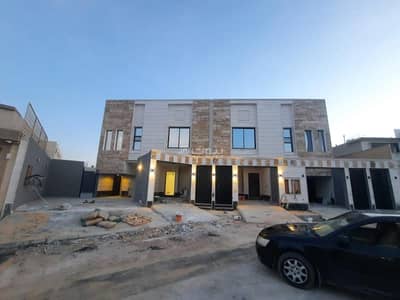 4 Bedroom Floor for Sale in South Riyadh, Riyadh - Ground floor in front of a mosque