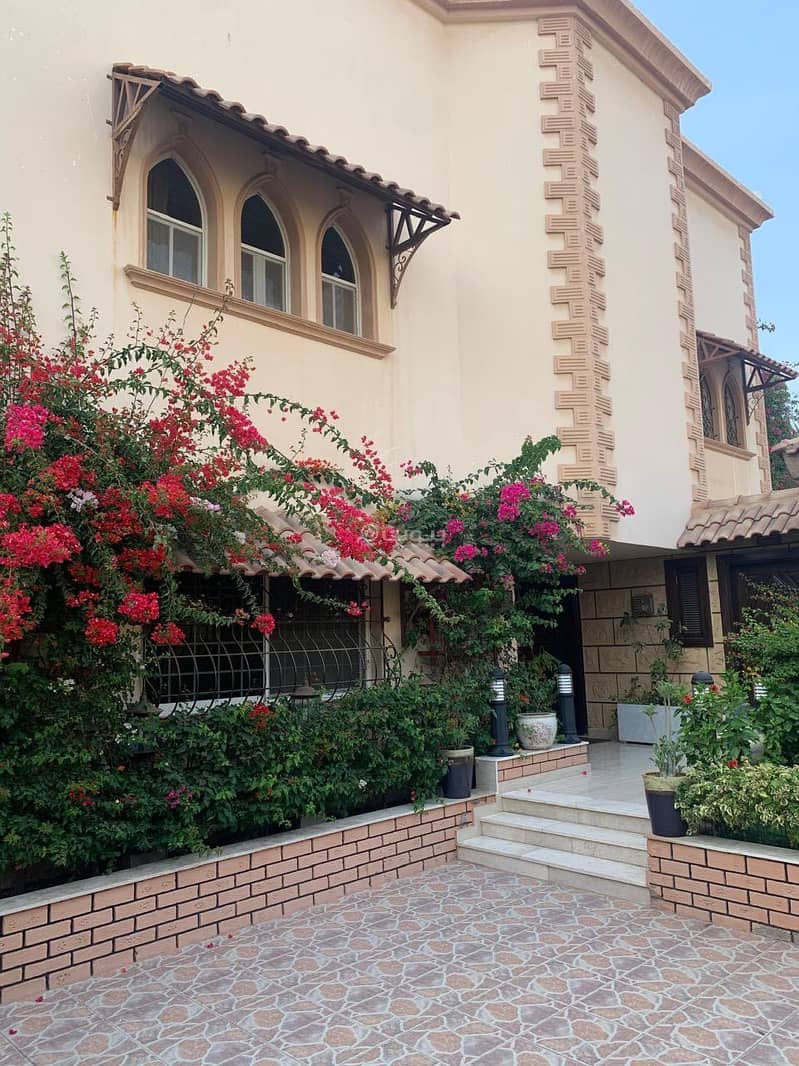 فيلا على واجهتين منطقة الفلل