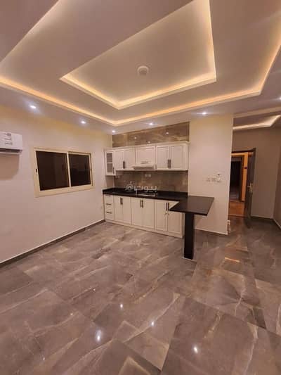 غرفة  للايجار في شمال الرياض، الرياض - غرفة للإيجار في الملحق، الرياض