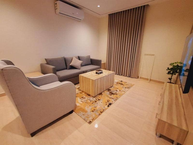 شقة فاخرة تتكون من غرفتين نوم وصالة جلوس