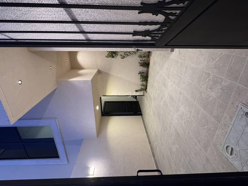 Luxury floors for sale in Al-Zahra neighborhood (Al-Suwaidi)