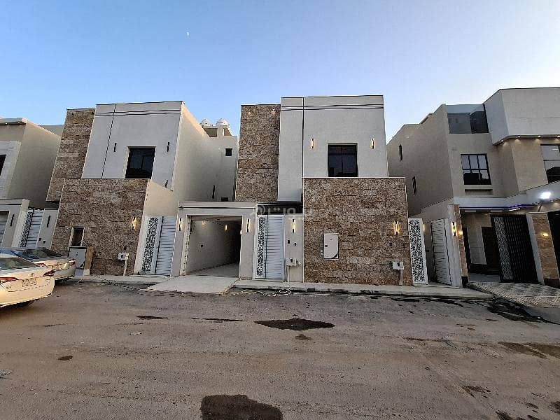 فيلا درج داخلي مع شقه حي الرمال