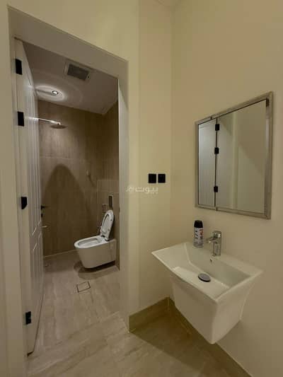 Studio for Rent in East Riyadh, Riyadh - Luxury lip with a life of luxury