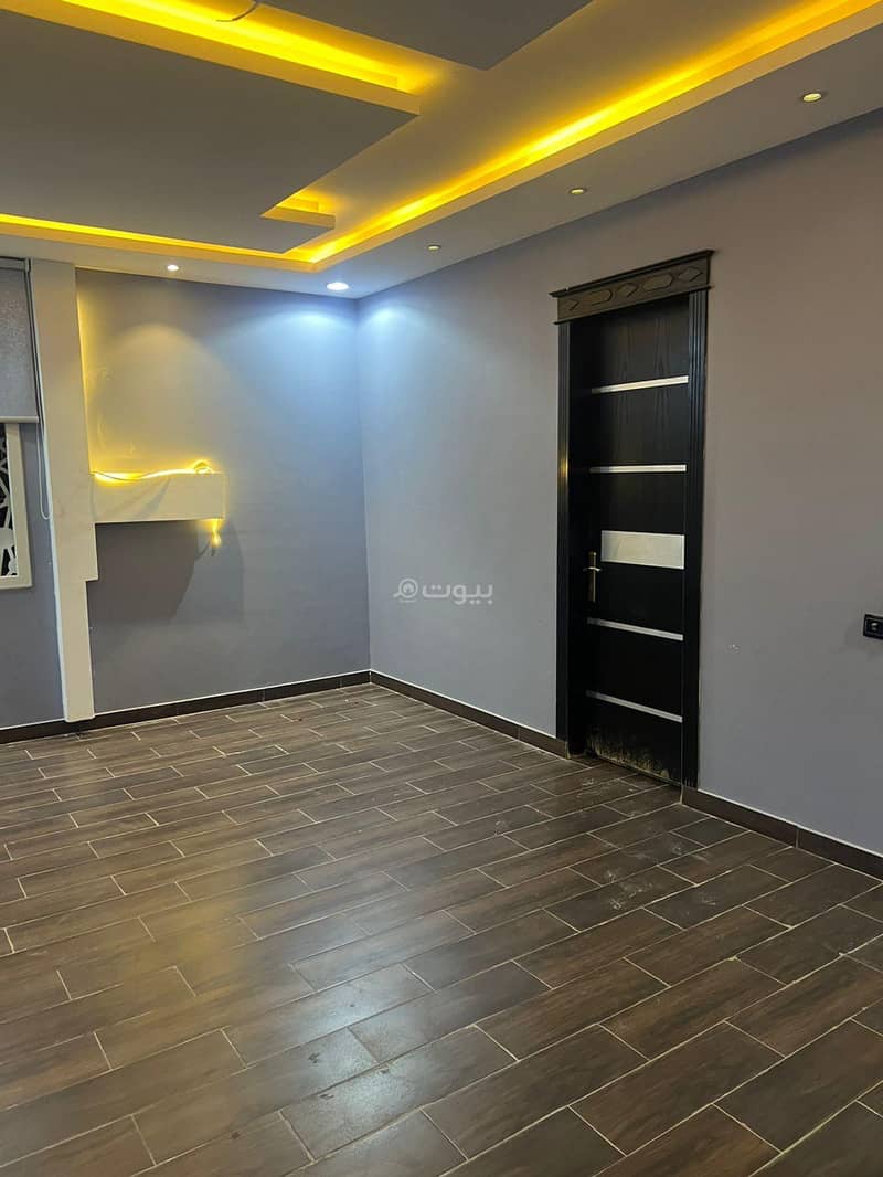 Villa consisting of 8 bedrooms for rent in Al Raymal