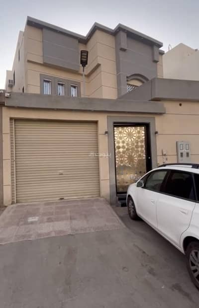 4 Bedroom Villa for Sale in East Riyadh, Riyadh - For sale: villa + independent apartment + driver's room. Location: Al-Rimal neighborhood in Riyadh.