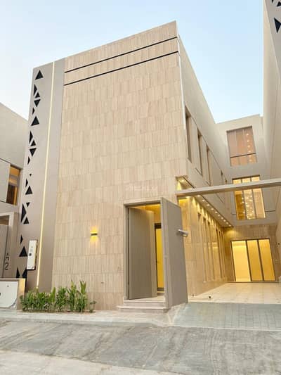 6 Bedroom Villa for Sale in West Riyadh, Riyadh - Villa For Sale in Al Mahdiyah, Riyadh