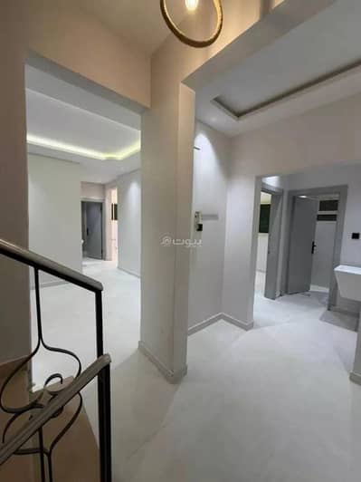 دور 5 غرف نوم للايجار في جنوب الرياض، الرياض - طابق للإيجار في بدر، الرياض