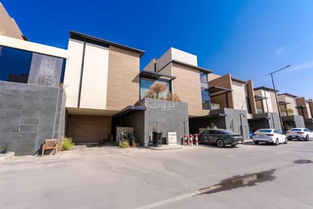 7 Bedroom Villa for Sale in East Riyadh, Riyadh - Villa for sale in Al Munsiyah, East Riyadh