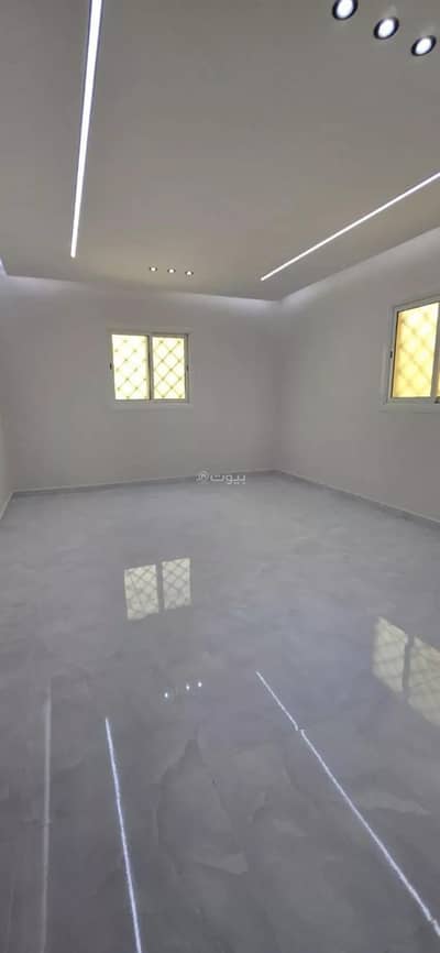 5 Bedroom Villa for Sale in West Riyadh, Riyadh - Villa For Sale in Dhahrat Laban, Riyadh