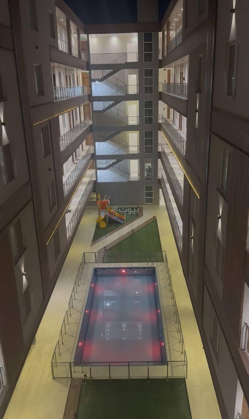 شقة للبيع الخبر الحمراء المطبخ و المكيفات راكبه