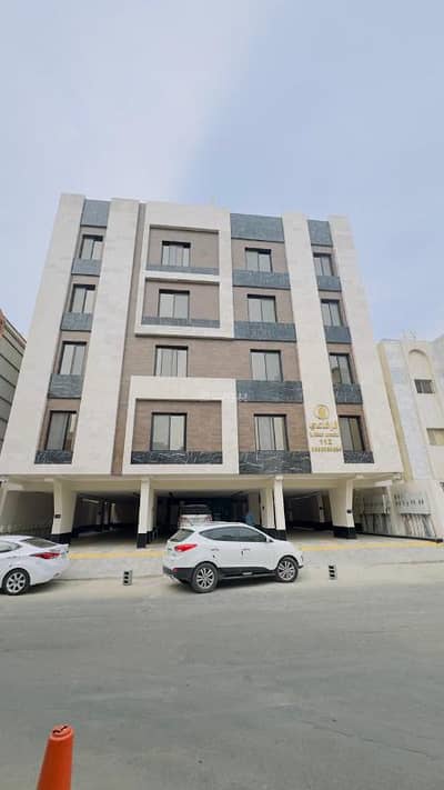3 Bedroom Flat for Sale in North Jeddah, Jeddah - Apartment for sale with 3 rooms and 2 entrances, ready for immediate vacating at a reasonable and exclusive price.