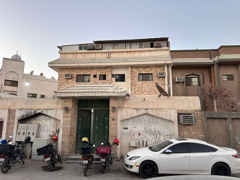 Villa For Sale in Umm Al Hamam Al Gharbi, Riyadh Villa For Sale in Umm Al Hamam Al Gharbi, Riyadh